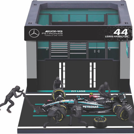 Mercedes AMG Petronas F1 Team Lewis Hamilton Burago Pit Pass Diorama Model Car