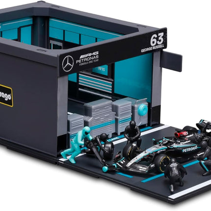 Mercedes AMG Petronas F1 Team George Russell Burago Pit Pass Diorama Model Car