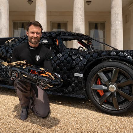 Koenigsegg Sadair's Spear Megacar LEGO Technic