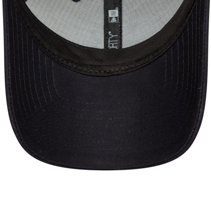 Chelsea FC New Era Lion Crest Pinstripe Baseball Cap