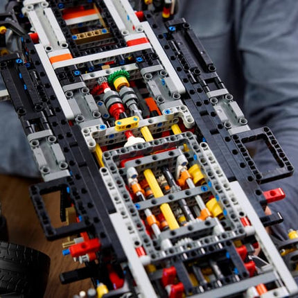 Koenigsegg Sadair's Spear Megacar LEGO Technic
