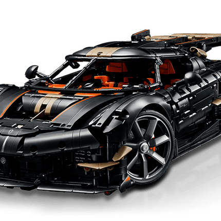 Koenigsegg Sadair's Spear Megacar LEGO Technic