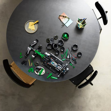 Aston Martin F1 AMR25 Car LEGO Technic