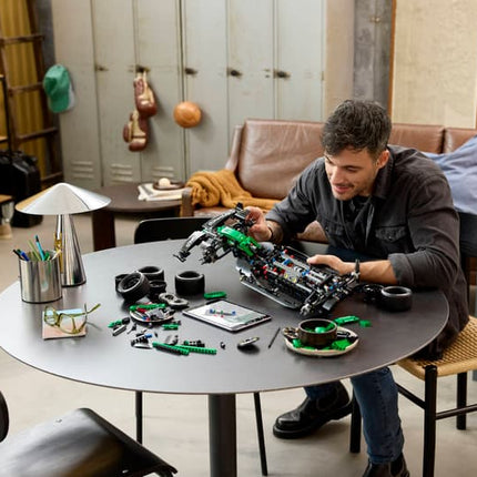 Aston Martin F1 AMR25 Car LEGO Technic