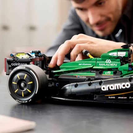 Aston Martin F1 AMR25 Car LEGO Technic