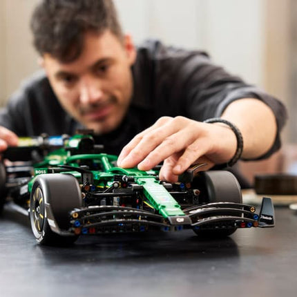 Aston Martin F1 AMR25 Car LEGO Technic