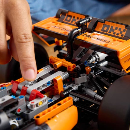 McLaren F1 MCL39 Car LEGO Technic