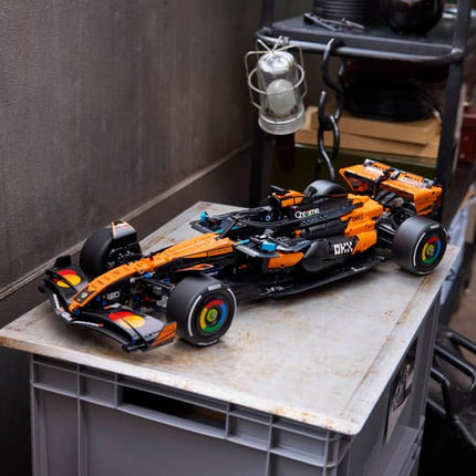 McLaren F1 MCL39 Car LEGO Technic