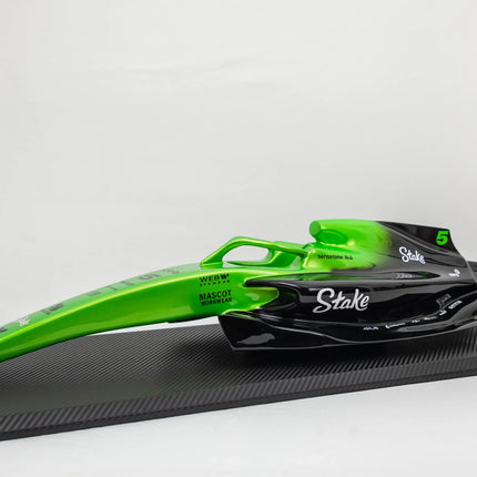 Stake F1 Team Kick Sauber C45 Gabriel Bortoleto 1/6 Scale Model Chassis Racing Car