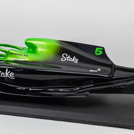 Stake F1 Team Kick Sauber C45 Gabriel Bortoleto 1/6 Scale Model Chassis Racing Car