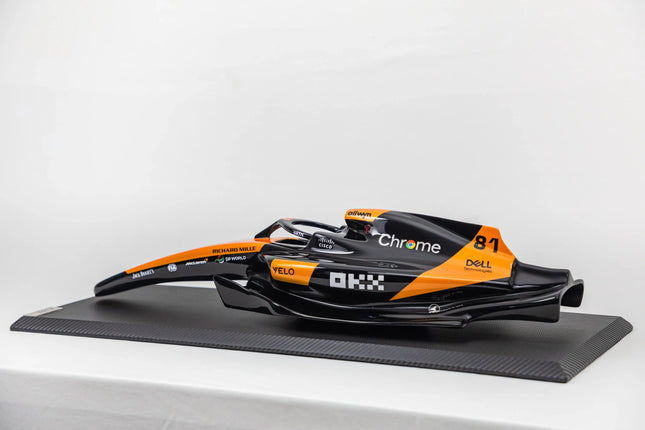 McLaren F1 Team MCL39 Oscar Piastri 1/6 Scale Model Chassis Racing Car