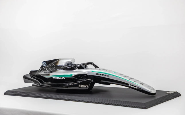 Mercedes AMG Petronas F1 Team W16 George Russell 1/6 Scale Model Chassis Racing Car