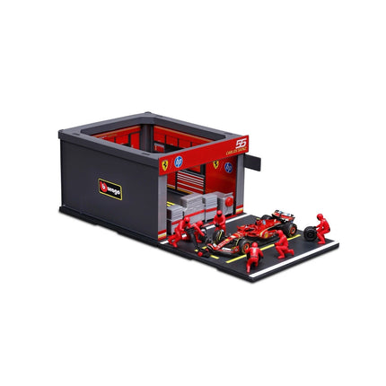 Scuderia Ferrari F1 Team Carlos Sainz Burago Pit Pass Diorama Model Car