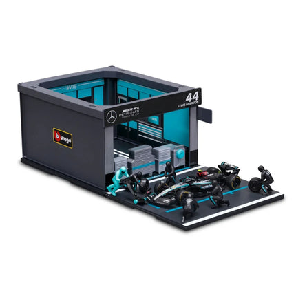 Mercedes AMG Petronas F1 Team Lewis Hamilton Burago Pit Pass Diorama Model Car