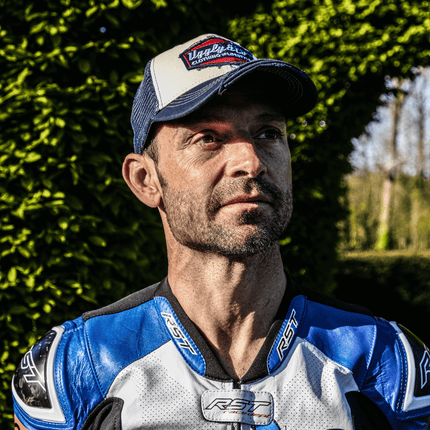 Sylvain Guintoli x Diamond Charity Cap – Donation